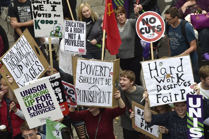 Thousands turn out for ‘Britain Needs a Pay Rise’ in London
