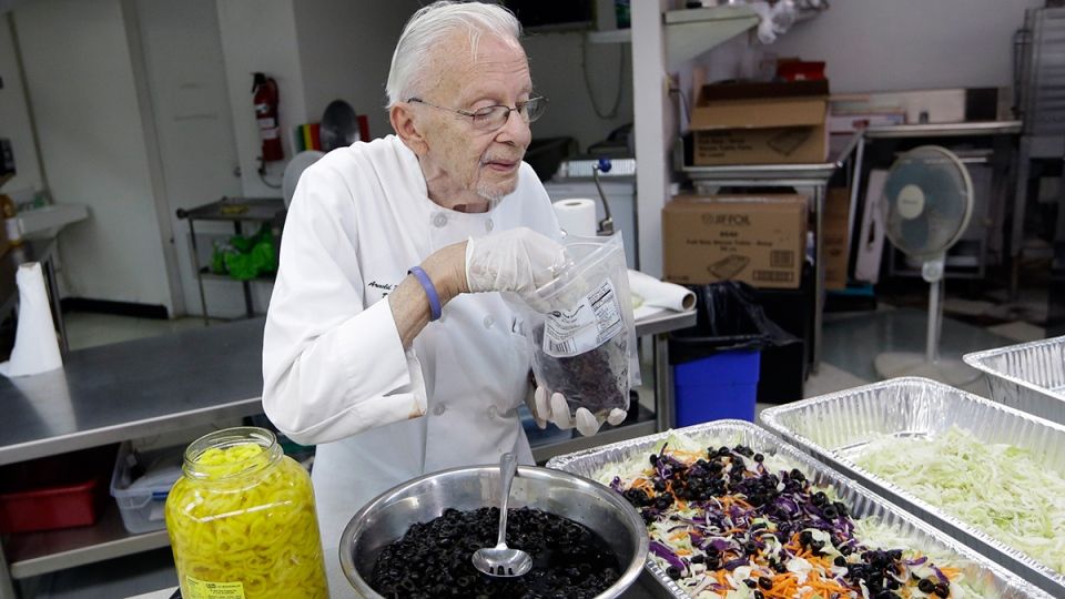 Arnold Abbott: 90-year-old man vows to keep feeding the homeless despite facing jail
