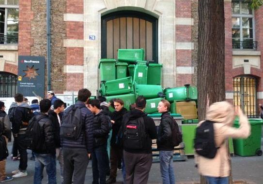 Bins as barricades: Angry Paris students blockade schools, protest police brutality