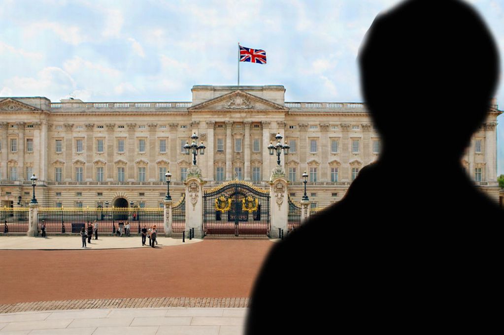 VIP paedophile ring 'abused teenage boy INSIDE Buckingham Palace & Balmoral'