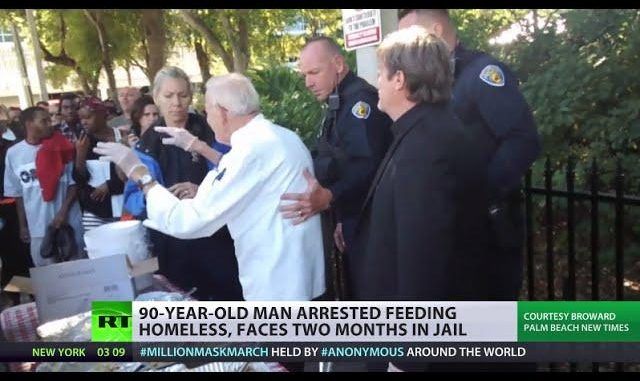 Video: City lifts law after 90yr old US veteran arrested for feeding homeless