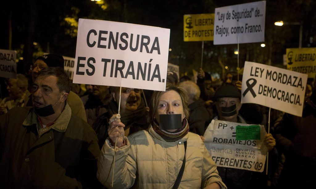 1,000s protest new security law in Spain