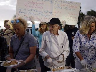 Florida judge temporarily lifts ban on feeding homeless