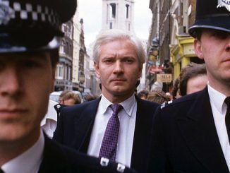 Harvey Proctor's home searched in child sex abuse investigation