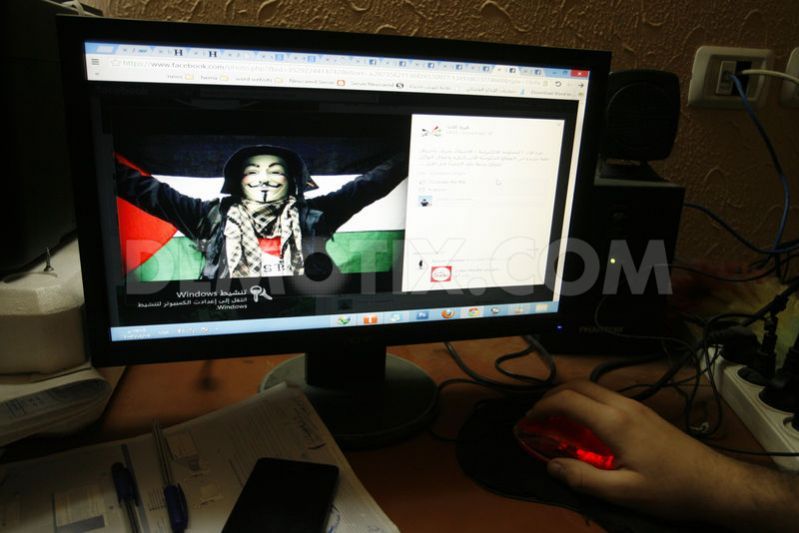Hackers Hit Israeli Websites
