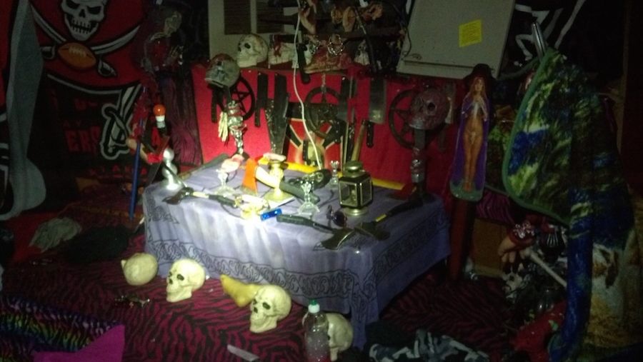 Satanic alter discovered by cops in Florida, U.S.