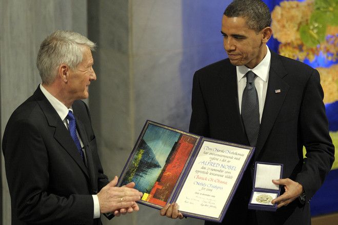 The ex-secretary for the Nobel Peace Prize says he deeply regrets giving Obama the award in 2009