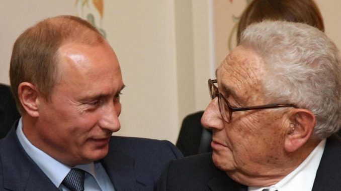 Henry Kissinger has said that Russia should be allowed to defeat ISIS