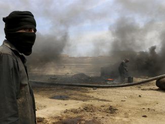 Turkey enter Iraq to protect lucrative ISIS oil trade