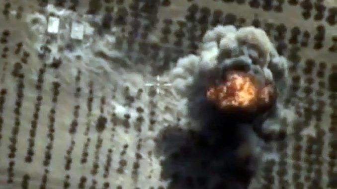 Russian fighter jets completely destroy ISIS oil tankers