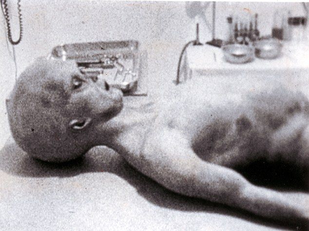 Soldier Breaks 44-Year Silence Over Roswell: 500 Military Men Saw the UFOs