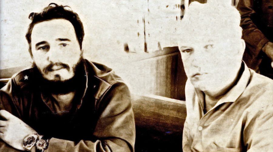Fidel Castro and James Donovan at the Bay of Pigs. Castro is wearing the scuba-diving watch given to him by Donovan. © National Security Archive 