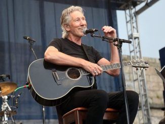 Roger Waters Urges Bernie Not To Speak At AIPAC Conference