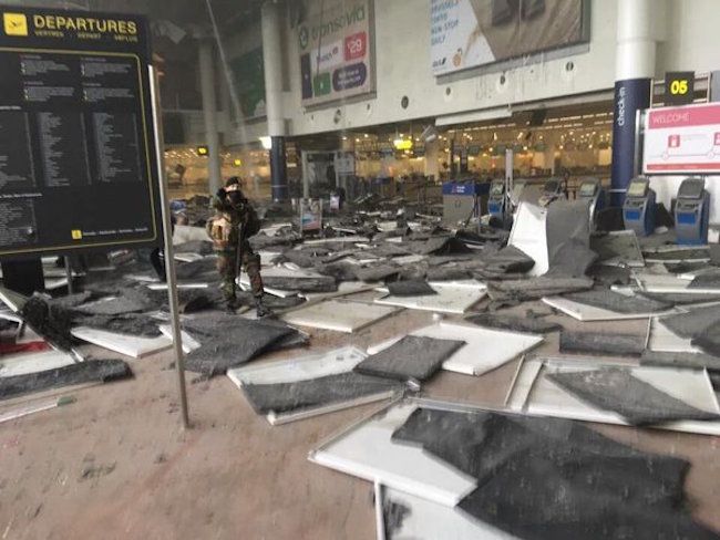 Terrorist bomb blast at Brussels airport kills 17, hundreds evacuated