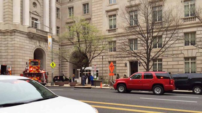 IRS HQ building mysteriously closes down shortly after Panama Papers leak