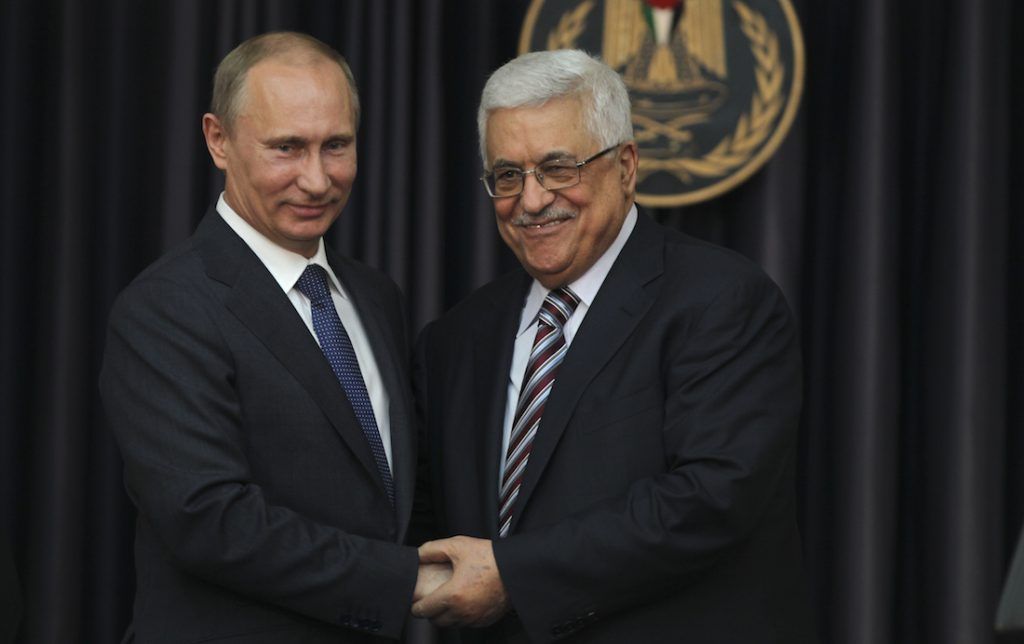 Putin supports Palestinian's efforts for Middle East settlement
