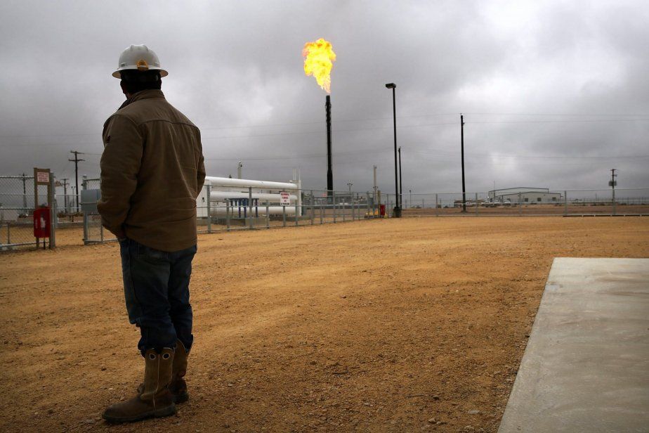 EPA insider claims government covered up dangers of fracking emissions