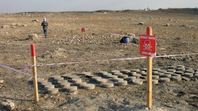 Turkey supports ISIS in building mines alone the Syrian border