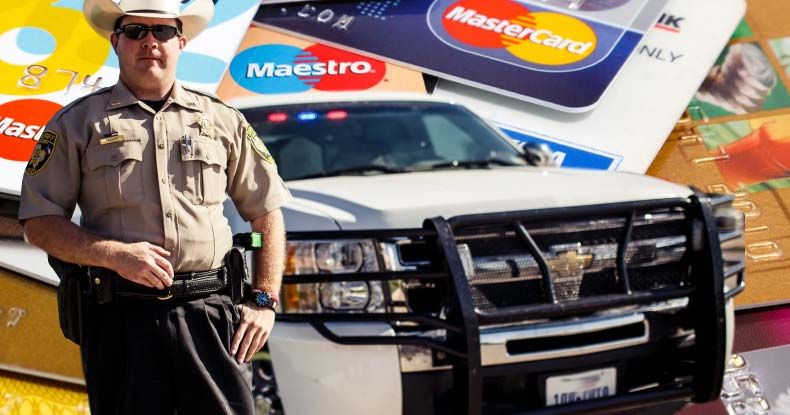 US cops are now able to steal money from your bank cards