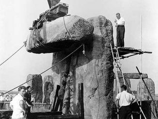 Pictures show stonehenge was built 50 years ago