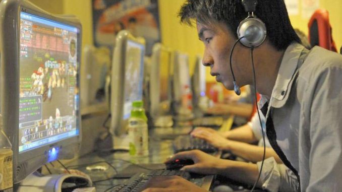 China bans internet news