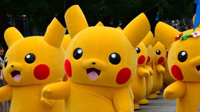 Oliver Stone says Pokemon GO is generating a 'robot society'