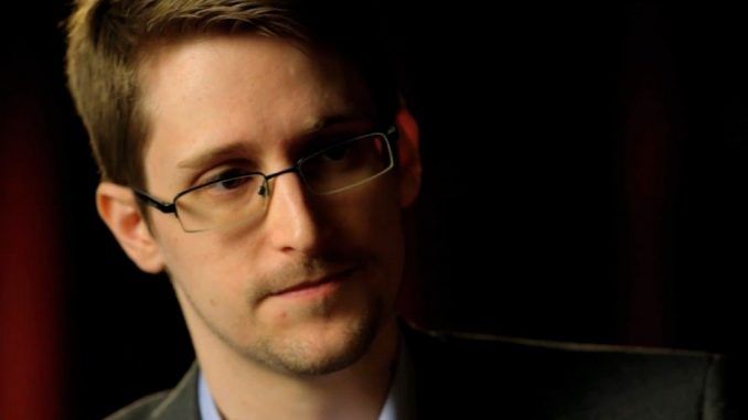 Edward Snowden has explained that the recent hack against the NSA tied cyber spies was a warning to the United States government.