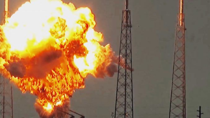 Elon Musk investigates claims that a UFO caused the Space X explosion