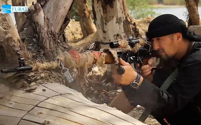 US special ops fighter exposed as leading ISIS in Iraq