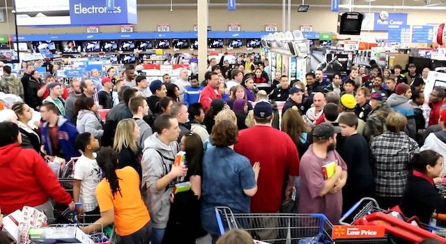 Black Friday Marked By Brawls & Fatal shootings In US