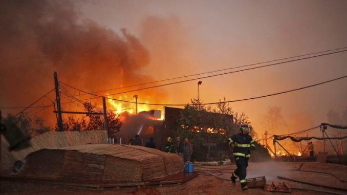 Israeli Settlers Forced To Flee As Wildfires Spread In West Bank