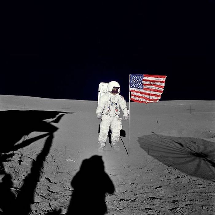 Apollo Astronaut claims that peaceful aliens prevented a war between U.S. and Russia