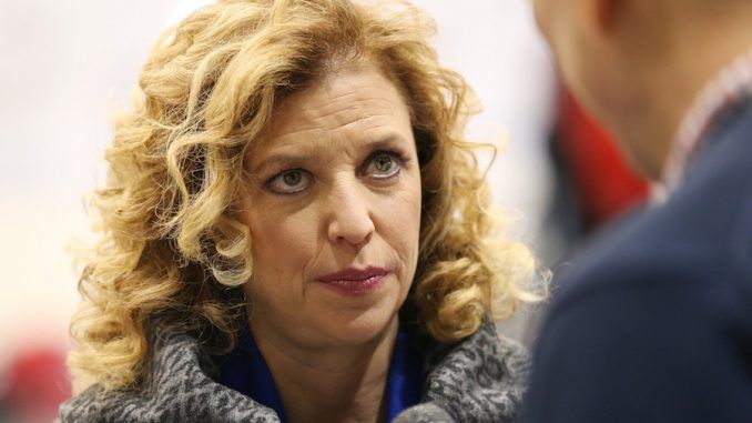 Debbie Wasserman Schultz attacks FBI boss in closed door meeting