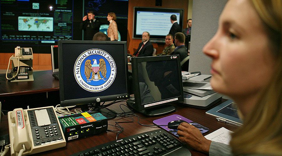 NSA are illegally taping Donald Trump's phonecalls according to an insider