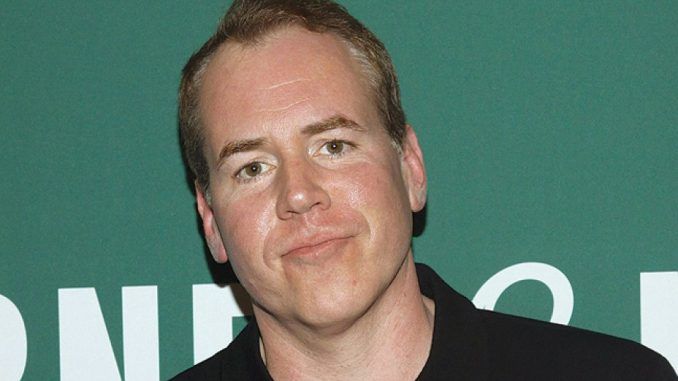 Bret Easton Ellis has slammed the "epidemic of moral superiority" of the American left, and accused Hollywood of destroying the culture.
