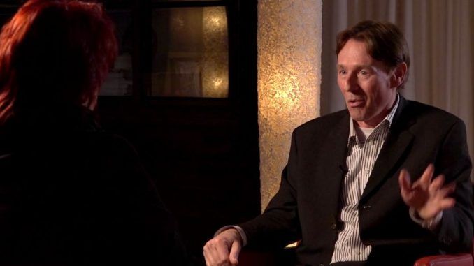 Dutch banker Ronald Bernard was asked to sacrifice a child at a party. That is when he quit the Illuminati.