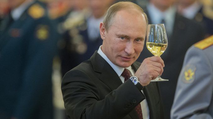 Vladimir Putin completely repays Russias debts to world central banks