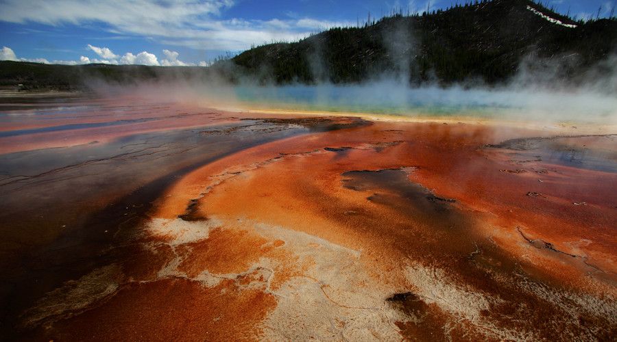 Experts warn that Yellowstone is about to blow