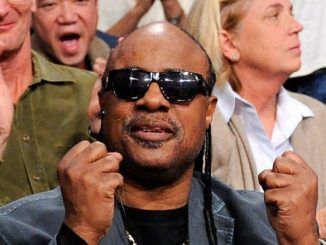 A former girlfriend of Stevie Wonder admitted in an interview that the iconic singer-songwriter "is not really blind at all."
