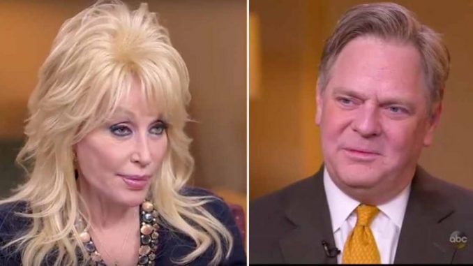 ABC host David Wright embarrassed himself more than once during an interview with the legendary Dolly Parton, who refused to trash talk Trump.
