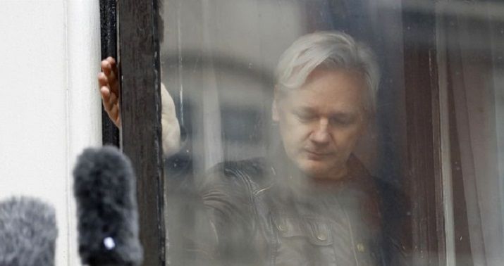 Julian Assange set to appear before Congress to debunk Russian hacking claims
