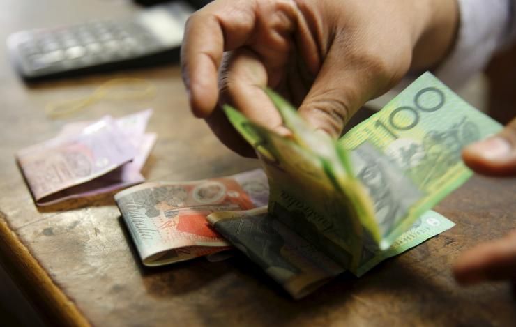 Australia implements large cash ban