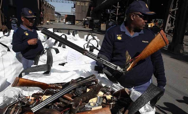 South Africa has begun confiscating white farmers' guns after a Court ruled that 300,000 gun owners have to relinquish their weapons.
