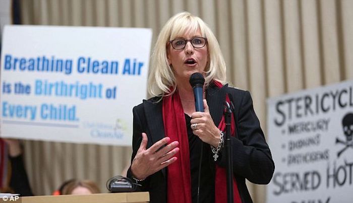 We are all being "slowly poisoned to death" by glyphosate, warns Erin Brockovich, who has vowed to topple agriculture giant Monsanto in order to improve the health of the world. 
