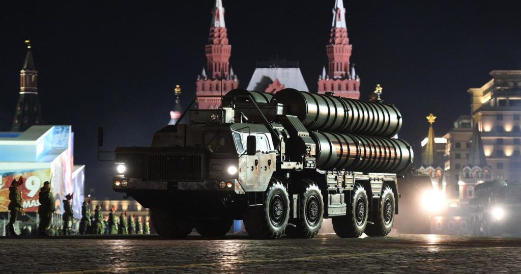 Russia deploys S-400 missiles to border in preparation for World War 3