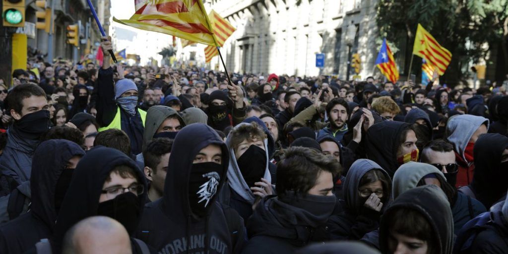 Thousands of citizens in Spain rise up against globalist government