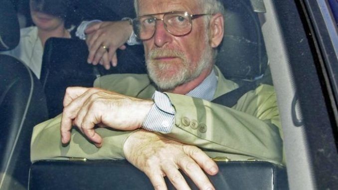 Chemical weapons expert Dr David Kelly was murdered, new evidence shows