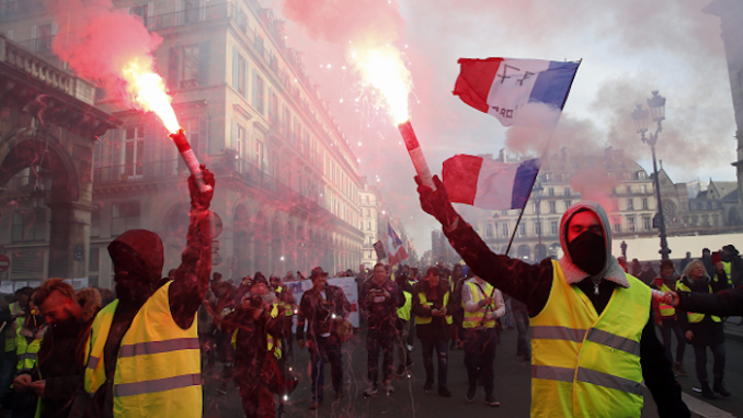 https://www.rt.com/news/450735-france-riot-law-yellow-vests/