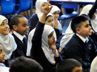 Muslim school in Britain forces girls to each lunch after the boys have finished