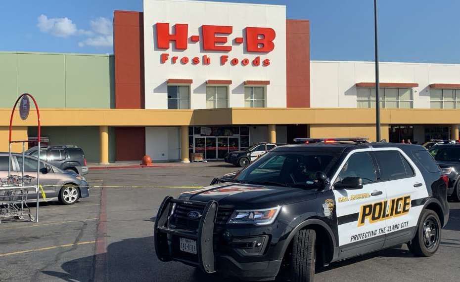 Texas restaurant apologizes after throwing out cop for carrying a gun